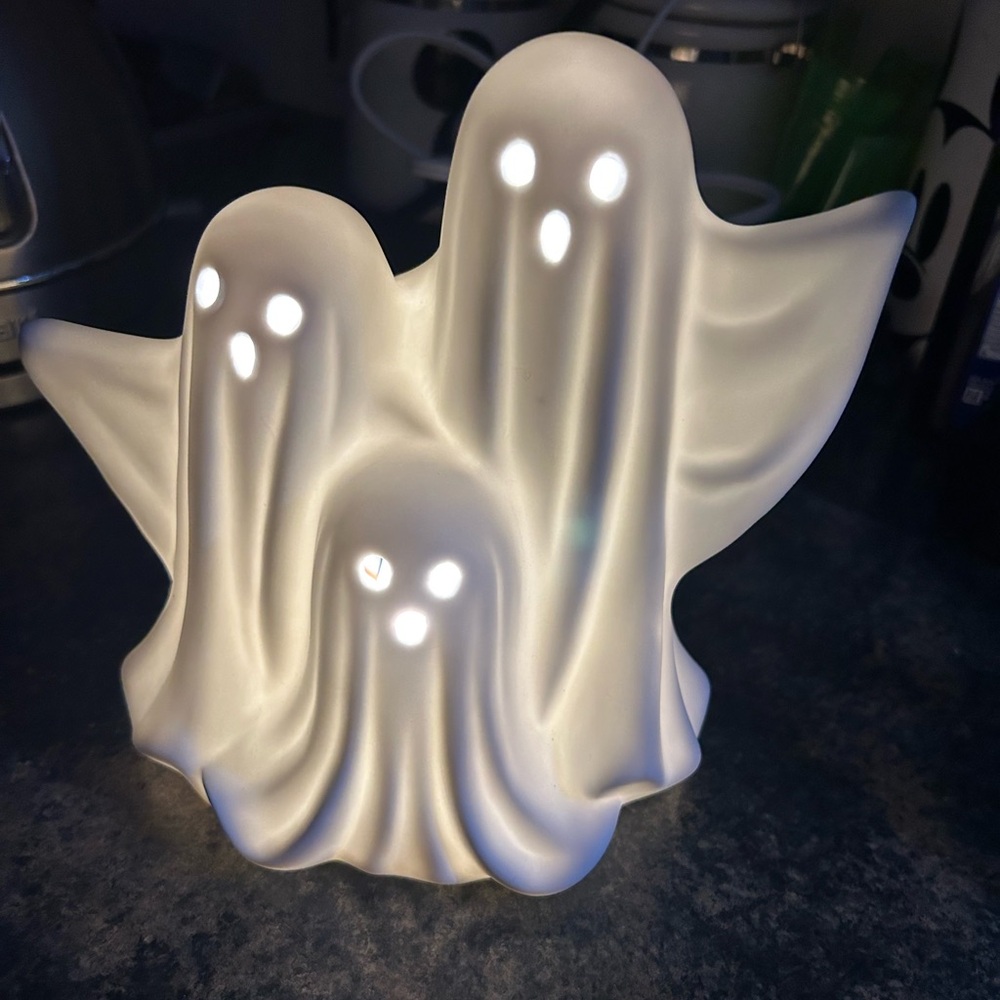 Scentsy Boo Crew Ghost Light
New